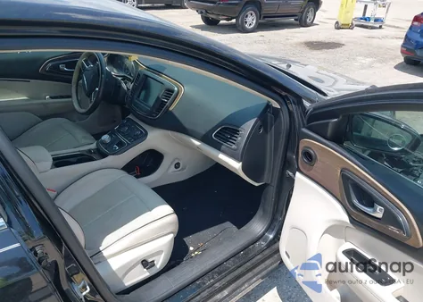 2015 Chrysler 200 C from USA, damaged, VIN 1C3CCCCG2FN580821